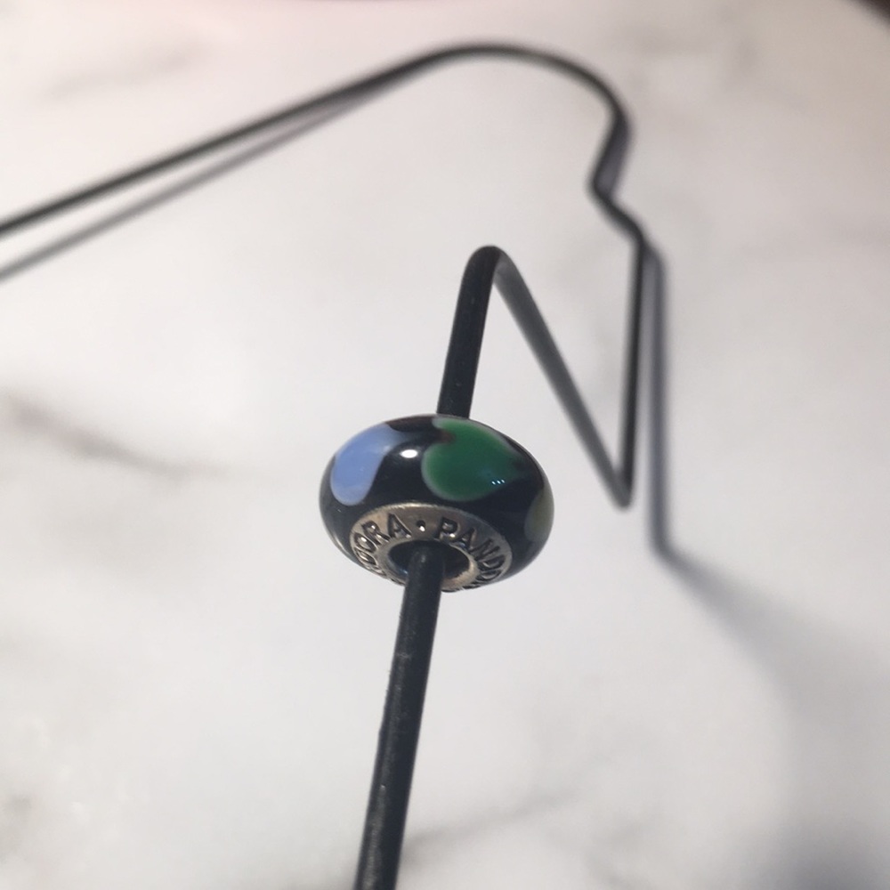 Authentic Pandora Charm - Picture 4 of 4